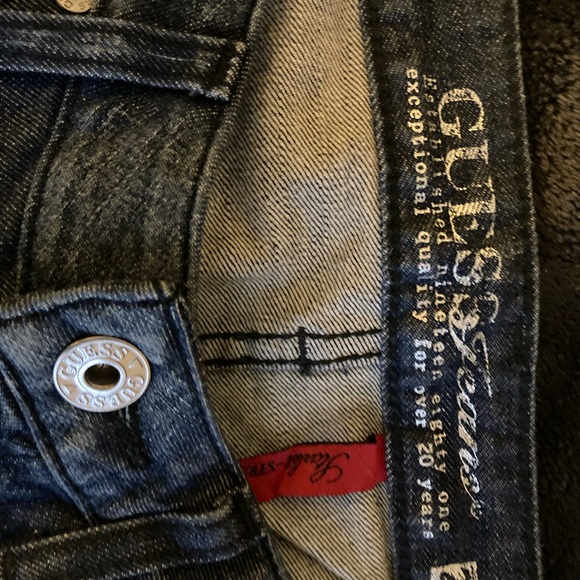 Guess Jeans - Picture 9 of 9